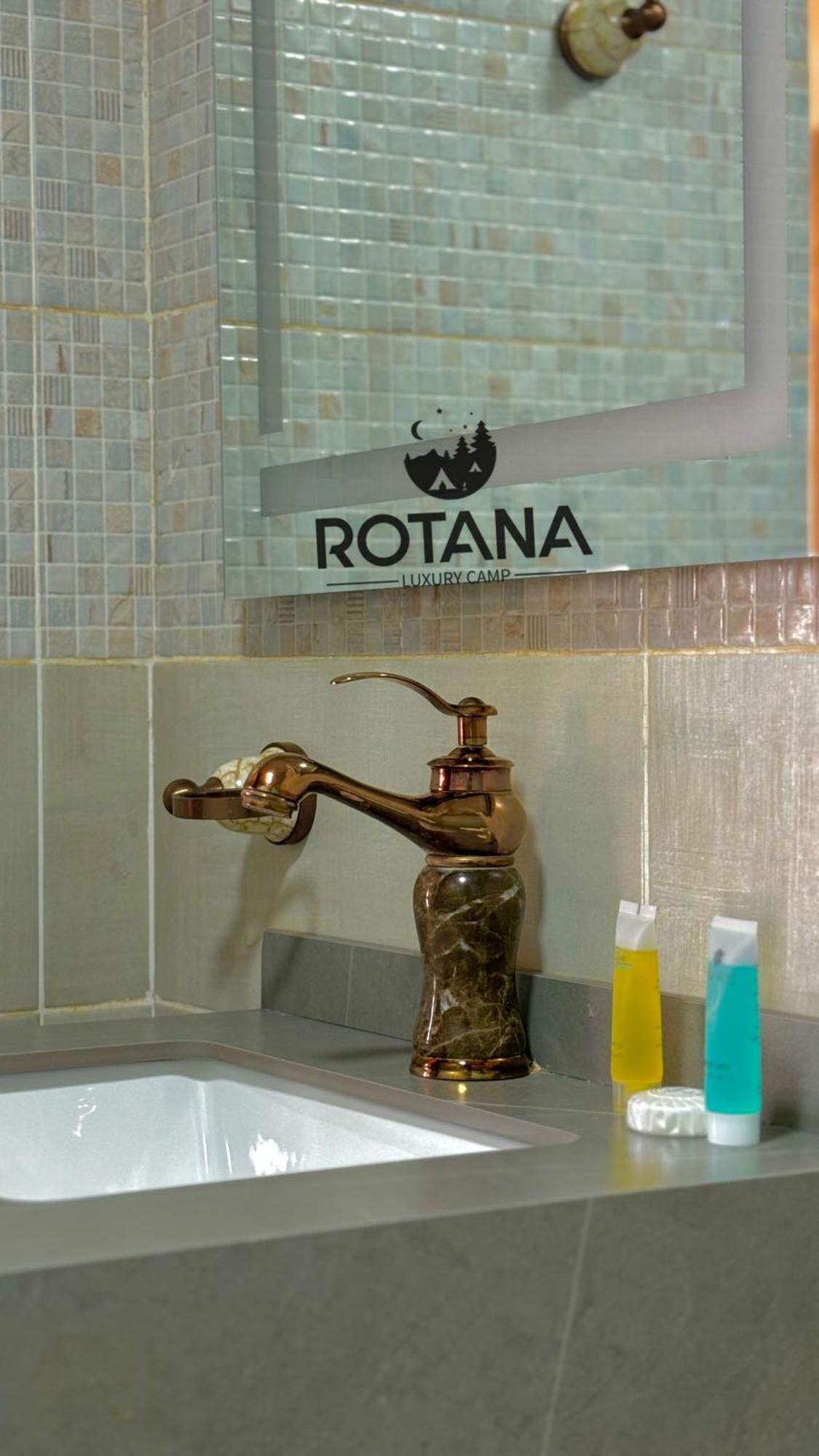 Rotana Luxury Camp Hotel Wadi Rum Exterior photo